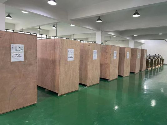 Πρωταγωνιστική μηχανή πλέξης καπέλων και μαντήλων Opek για επισκευές μηχανημάτων