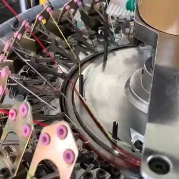 Πλήρως αυτόματο συναγερμό Jacquard υψηλής ταχύτητας Υπολογιστική μηχανή πλέξιμου καπέλου και μαντήλας