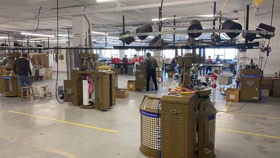 Πλήρως ηλεκτρονικά ελεγχόμενη πλεκτή μηχανή για χειμερινά αξεσουάρ από την OPEK