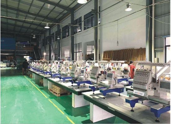 Φορητή μηχανή υπολογιστικής κέντησης 2 κεφαλών με ισχύ 600W και έκταση 450*440 mm
