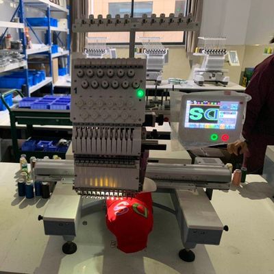 Ενσωματωμένη παγκόσμια παροχή ρεύματος 110V-220V Πολυλειτουργική μηχανή κέντησης υπολογιστών