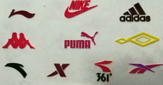 500*1200 Μηχανή κεντήματος μεγέθους τραπεζιού για καπέλο μπέιζμπολ σε τυπογραφεία